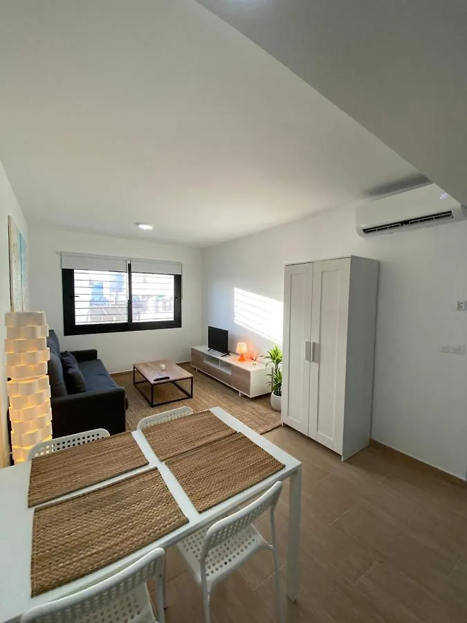 Central Apartment With Parking By Wayra Tarifa 0*,  España